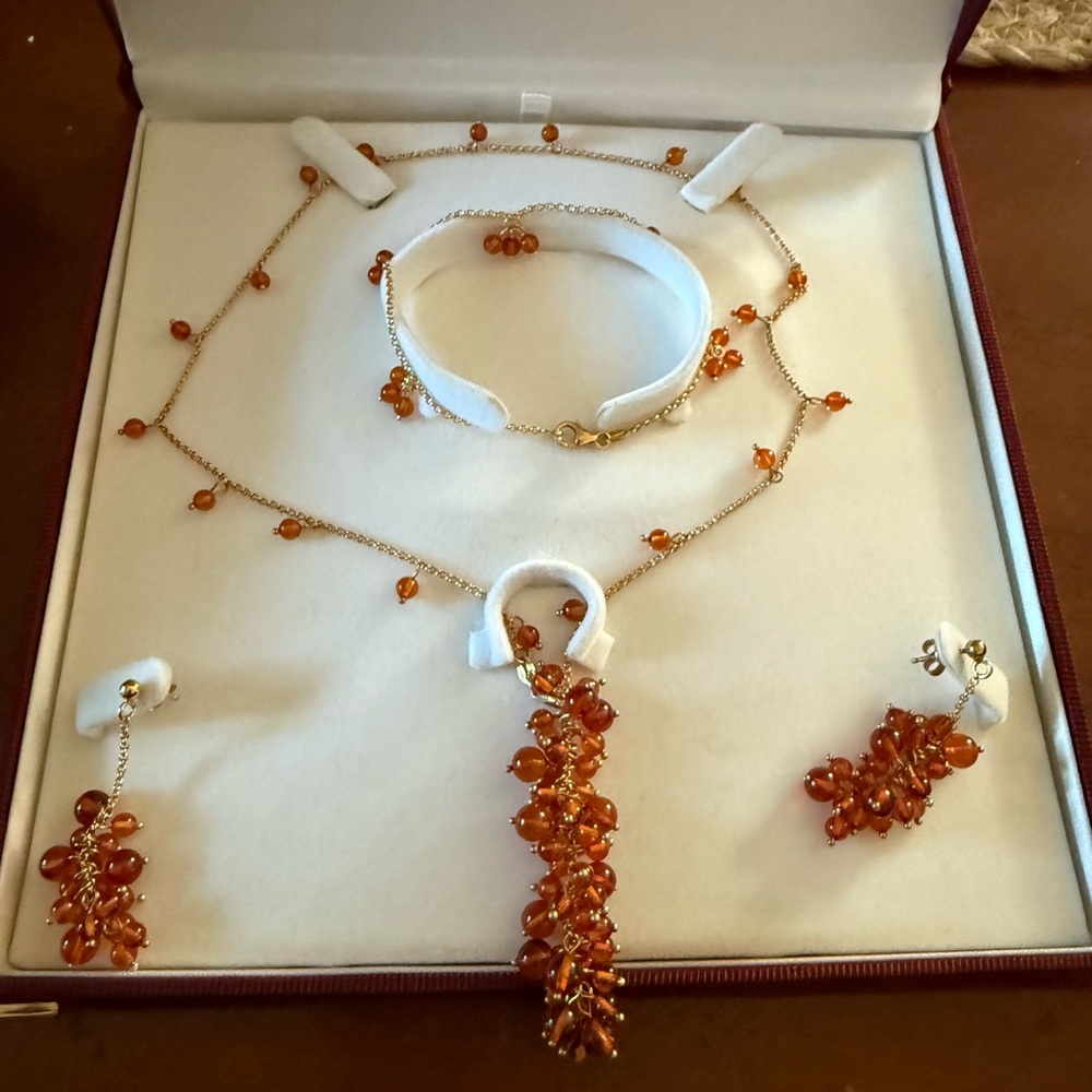 Amber Jewelry Set - Necklace, Bracelet, Earrings